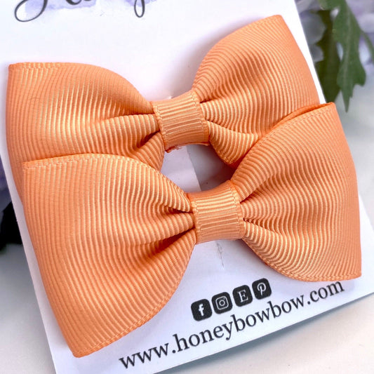 3 inch Peach classic bows