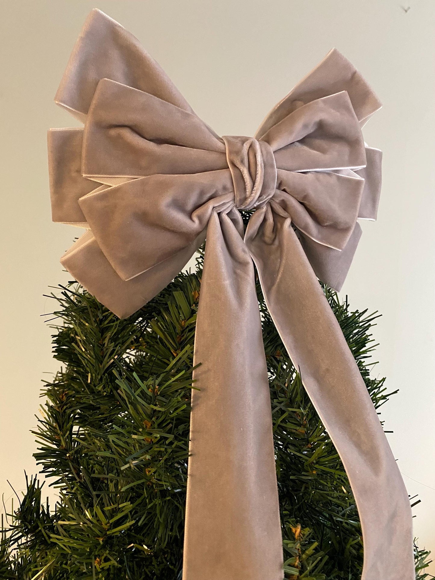 9 inch Silver velvet topper bow