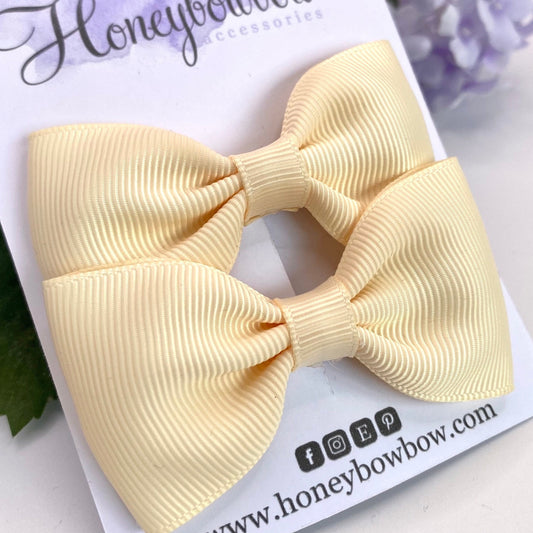 3 inch Cream classic bows