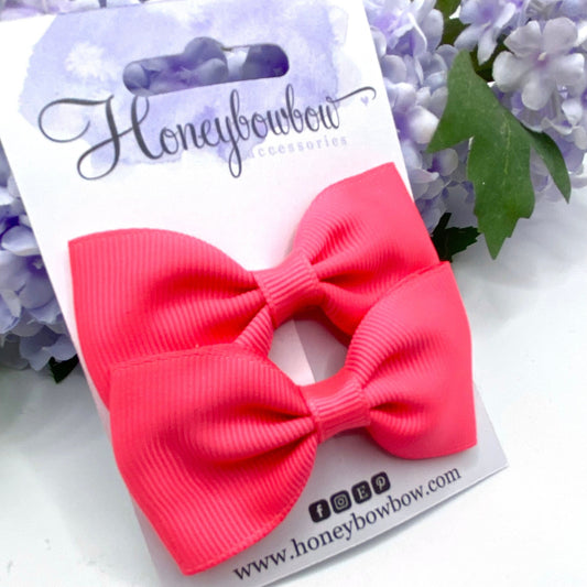 3 inch Neon pink classic bows